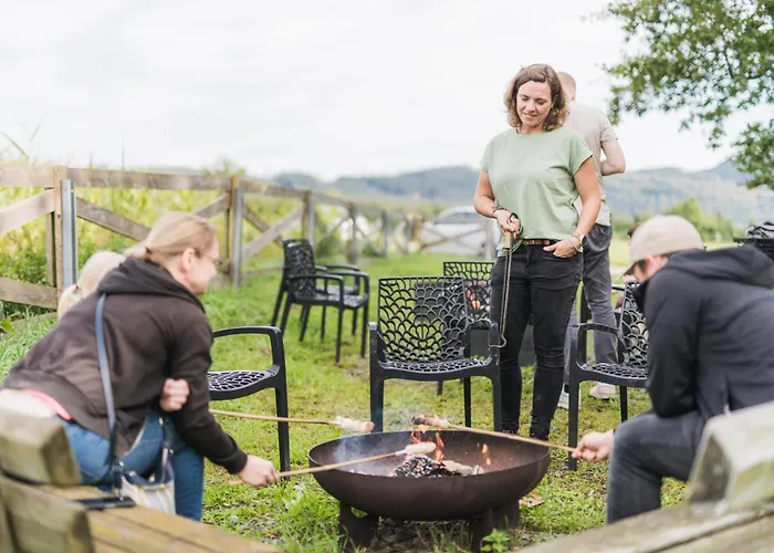 Semesterbostad Hof Koehne - Hexenhaus Schmallenberg